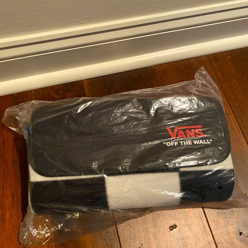 Vans blanket